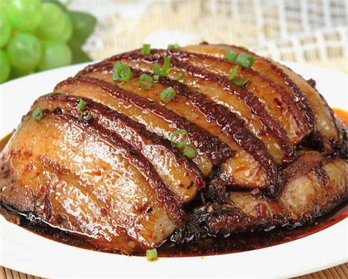 食堂外包成为主流